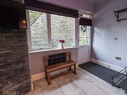 1 The Old Coach House