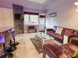 1 The Old Coach House
