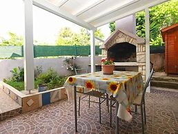 Cozy Studio Apartment With Private Outdoor Space