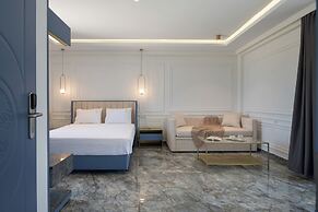 Acropol Golden Suites