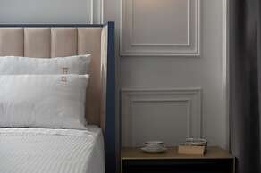Acropol Golden Suites