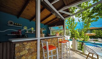 Aegli Hotel Studios