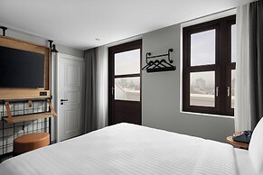Moxy Istanbul Taksim