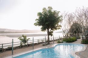 Sand & River Hotel