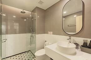One bedroom Palmetto Condo Karon A 606