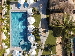 Coco Cottage Beachfront Resort