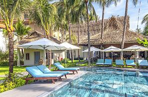 Coco Cottage Beachfront Resort