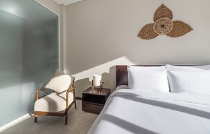 Coco Cottage Beachfront Resort