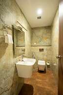 Hotel Hybiz by Darshan