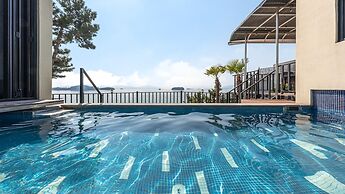 Sacheon Ara Private Pool Villa