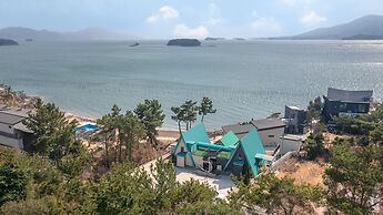 Sacheon Ara Private Pool Villa