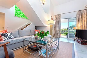 Elegant Duplex House - Aloha Golf