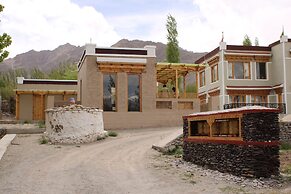 Chomal Cottages