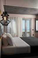 ArmonOia Suites Santorini