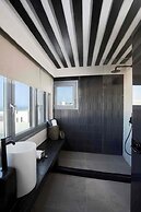 ArmonOia Suites Santorini
