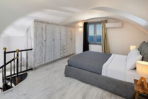 ArmonOia Suites Santorini