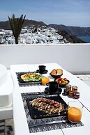 ArmonOia Suites Santorini