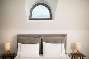 ArmonOia Suites Santorini