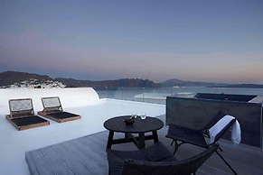 ArmonOia Suites Santorini