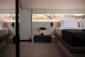 ArmonOia Suites Santorini