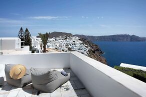 ArmonOia Suites Santorini