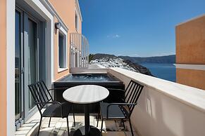 ArmonOia Suites Santorini
