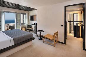 ArmonOia Suites Santorini