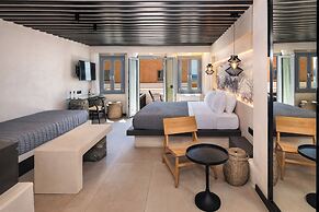 ArmonOia Suites Santorini
