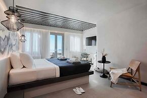 ArmonOia Suites Santorini