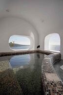 ArmonOia Luxury Caves