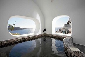 ArmonOia Luxury Caves