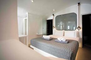 ArmonOia Luxury Caves
