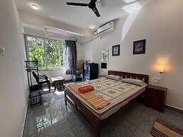 Studio Arambol Hideaway R4 by Mukund Sadan Arambol