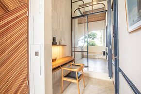 BAZ Villa 13 Studio 3 Opulent 1-br Loft With Art Deco Shared Pool