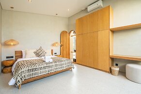 Villa Serai 5br to the Beach