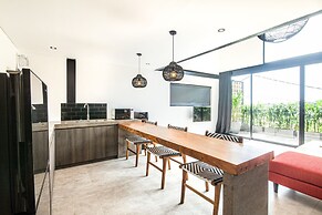 Loft 1 App in Pererenan