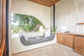 BAZ Villa 14 Studio 4 L 1BR Loft Art Deco Shared Pool 700m to Echo Bea