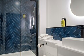 Station Suites