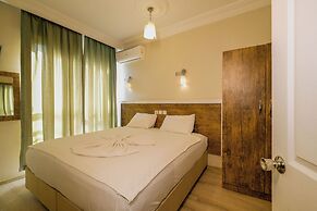 cleopatra king apart hotel