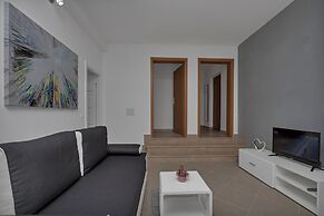 Apartment Petar with terrace