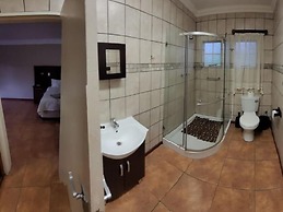 Mumo Lodge