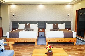 Tha Nickolee Hotel