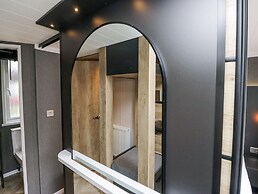 Dubs Luxury Family Pod