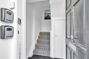 City Chic Townhouse By My Getaways