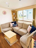 Caravan Meg Sleeps 6 With Free Parking