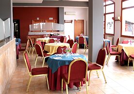 Hotel Los Barruecos by Croma