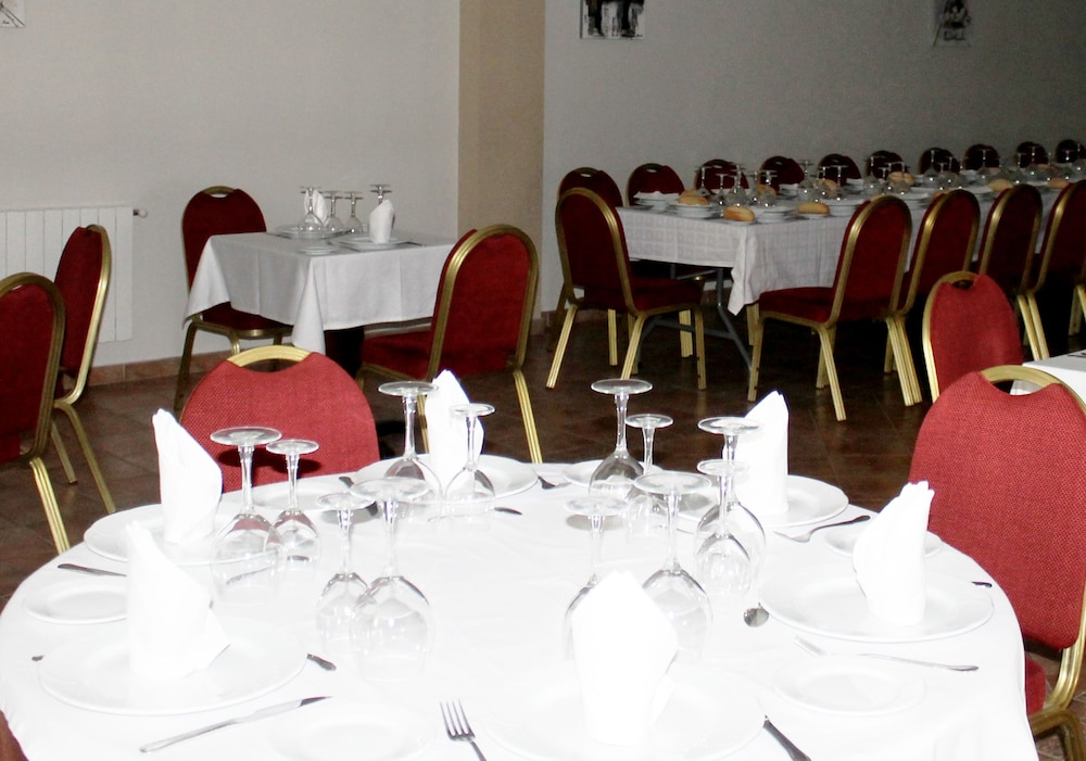 Hotel Los Barruecos by Croma