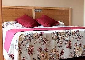 Hotel Los Barruecos by Croma
