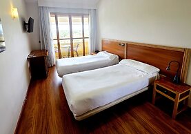 Hotel Los Barruecos by Croma