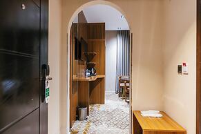 AL RYYAN SILVER HOTEL